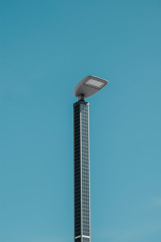 Lichtmast mit Solarkollektor